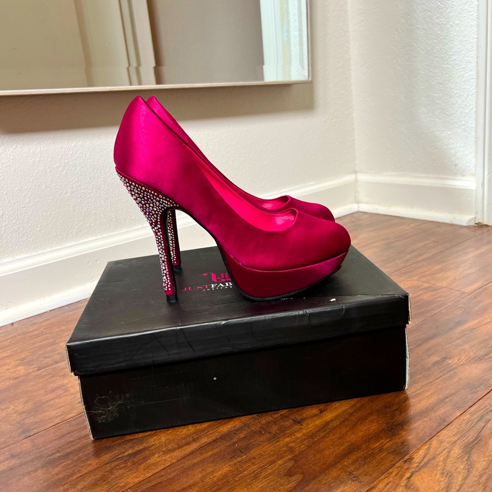 Fuchsia platform heels